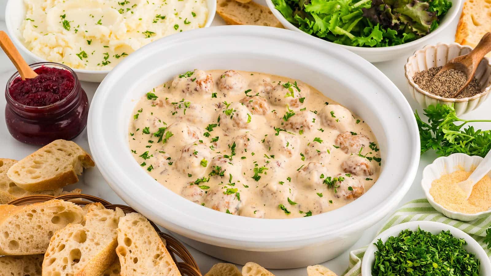 slow-cooker-swedish-meatballs-recipe