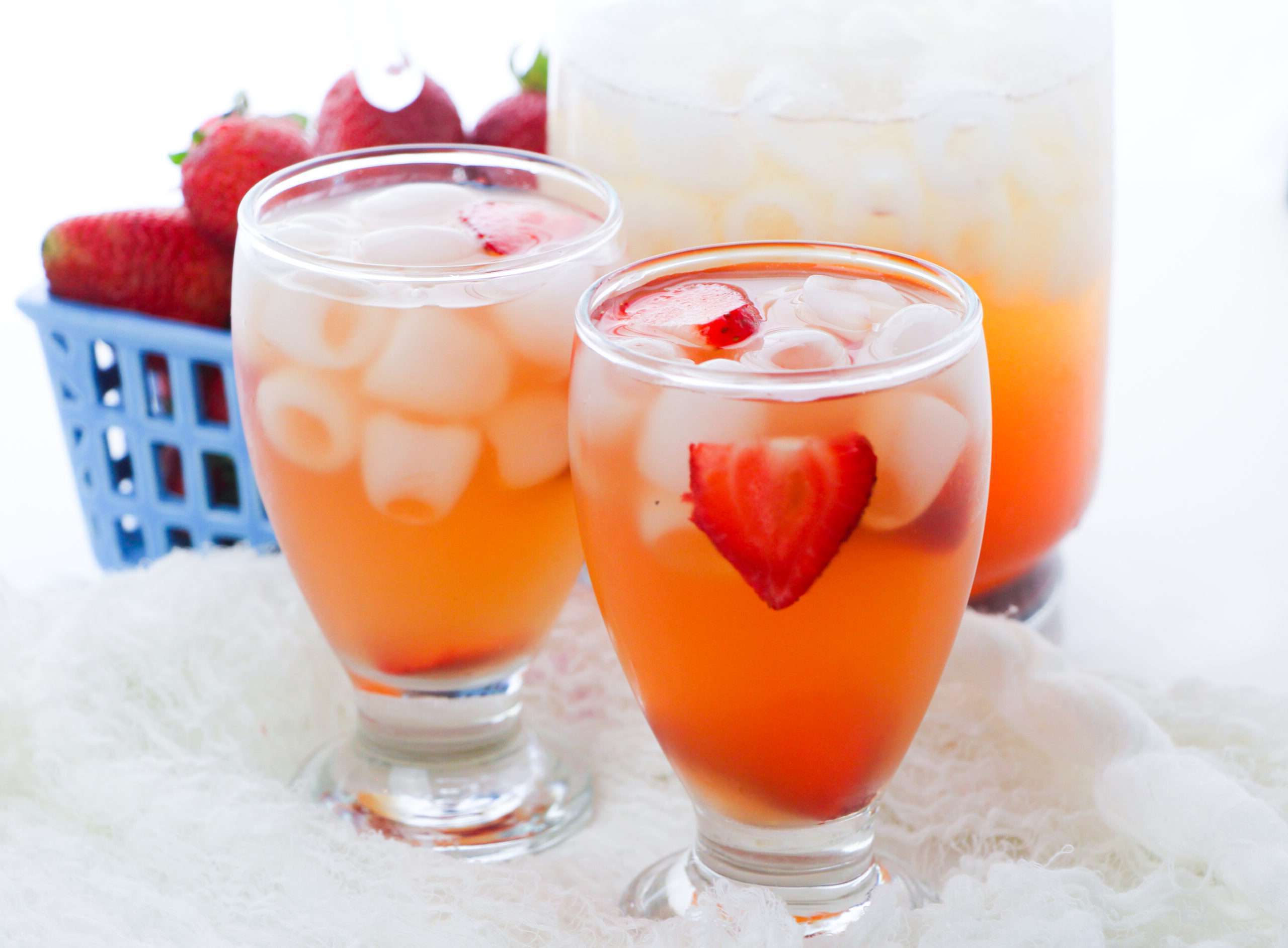 strawberry-acai-lemonade-recipe