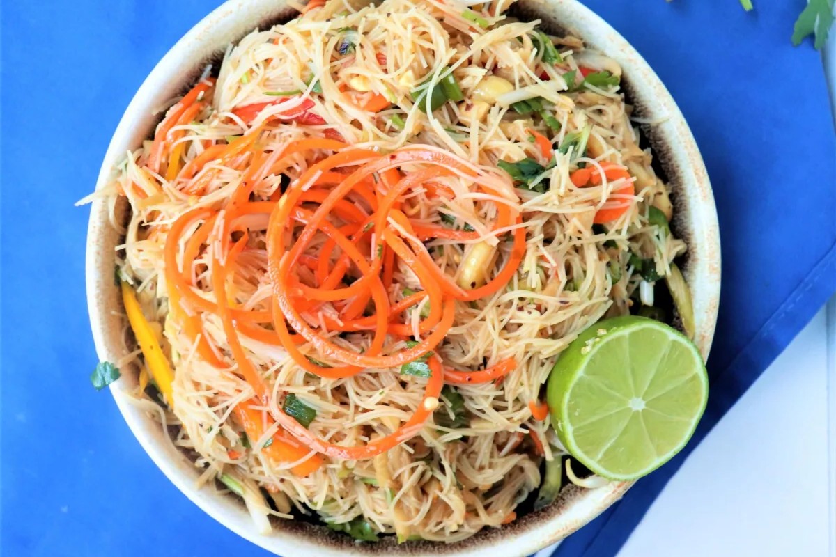 thai-rice-noodle-salad-recipe