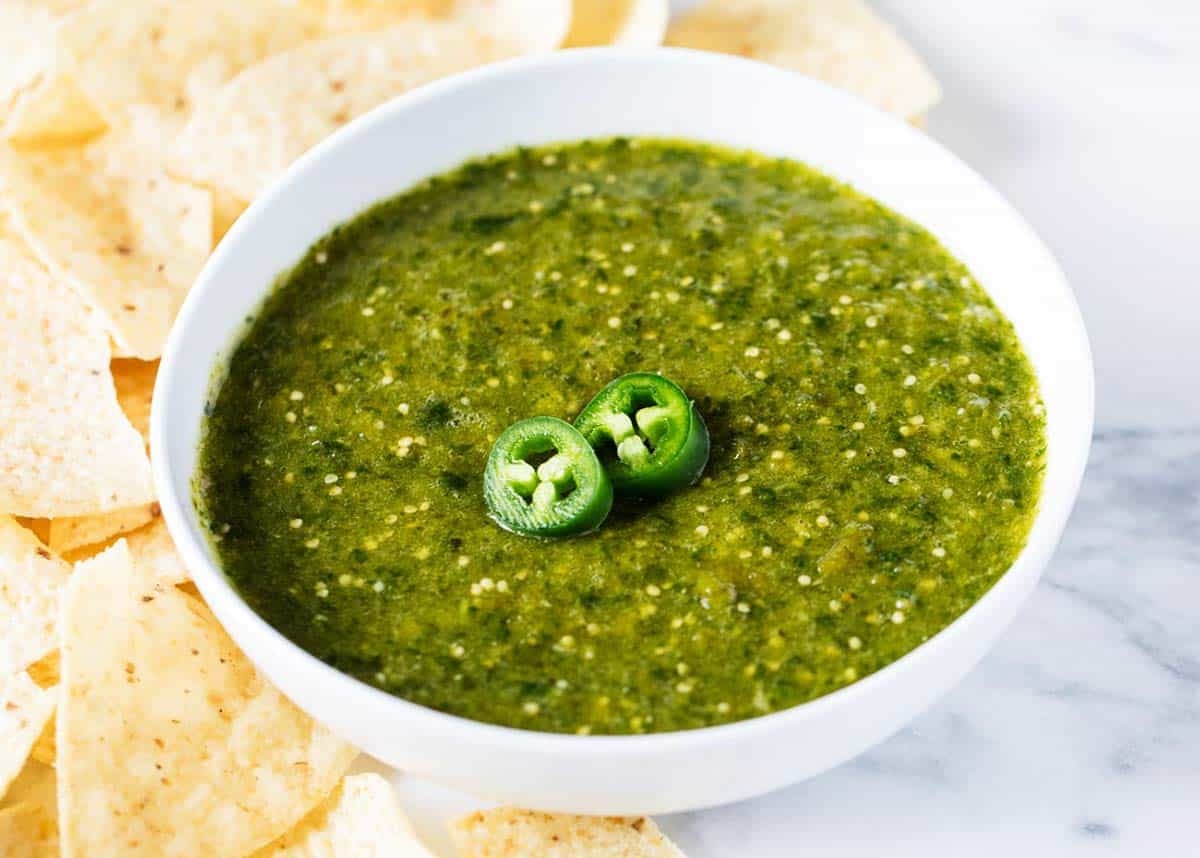 tomatillo-salsa-verde-recipe